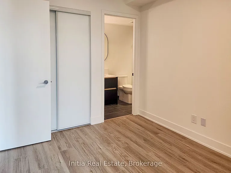 1285 Queen St E #508 — Photo 8