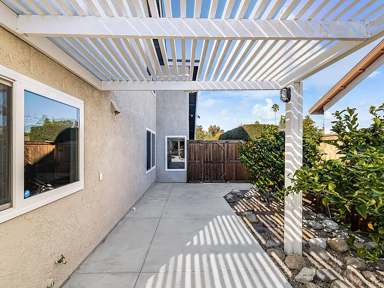 25392 Neptune Dr — Photo 41