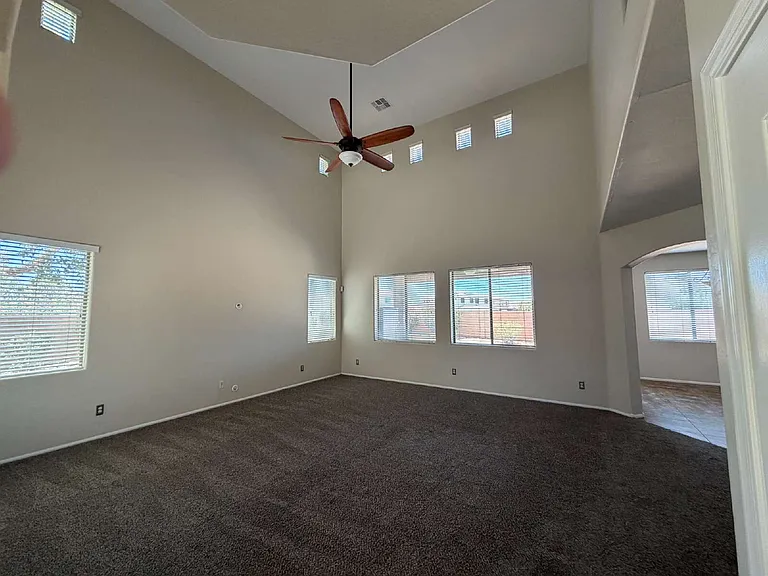 38134 N Establo Dr — Photo 8