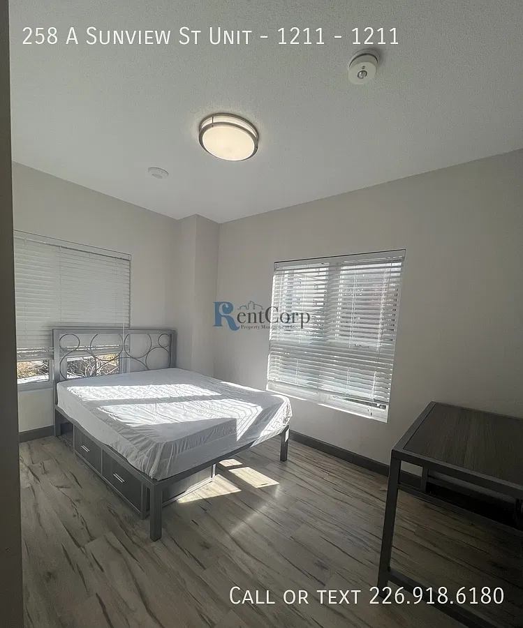 2 bed, 1.0 bath, 582 sqft, $1,850 — Photo 4