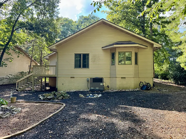 310 Paoli Trce — Photo 2