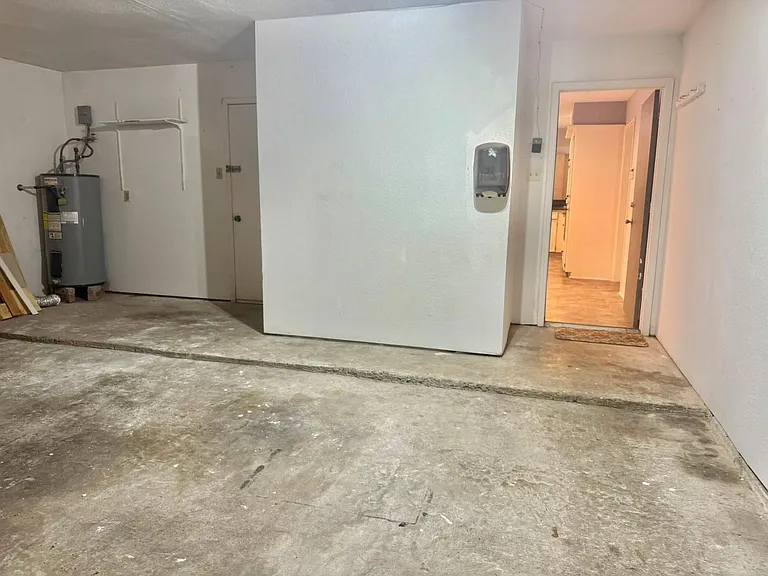 10422 Eagle Glen Dr — Photo 25