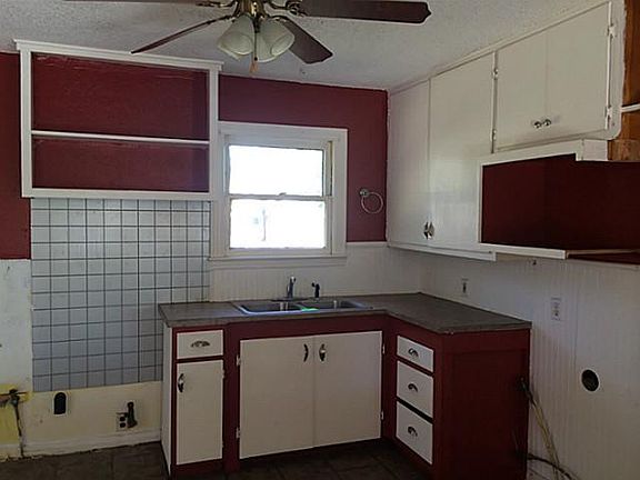 3rd image of 1410 S 20th St