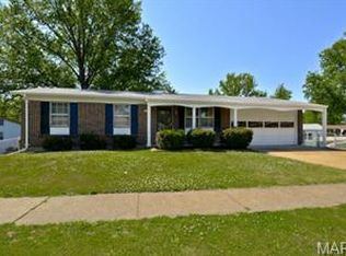 11950 Loxley Ln, Maryland Heights, MO 63043