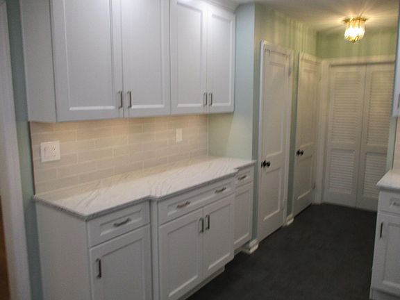 Lots of Cabinets to Store Everything