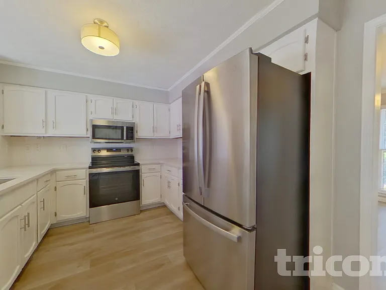 4809 Glenwhite Dr — Photo 7