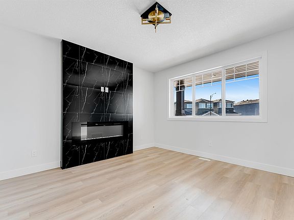 3rd image of 22932 80th Ave NW