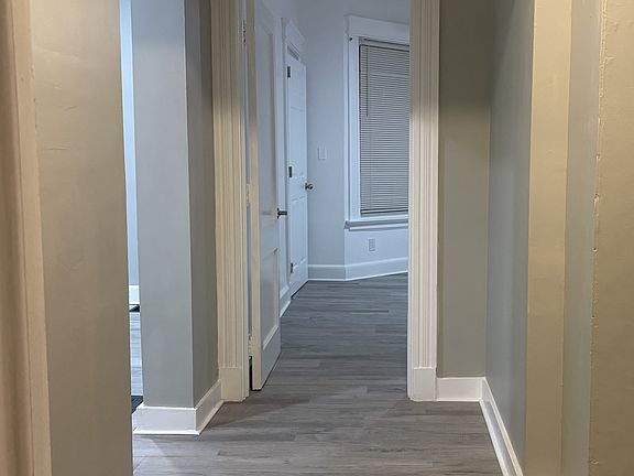 5th image of 950 Townsend Ave #1