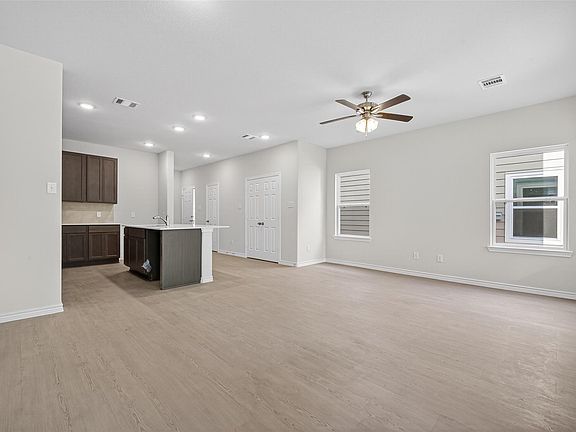 5th image of 9020 Madera Rd