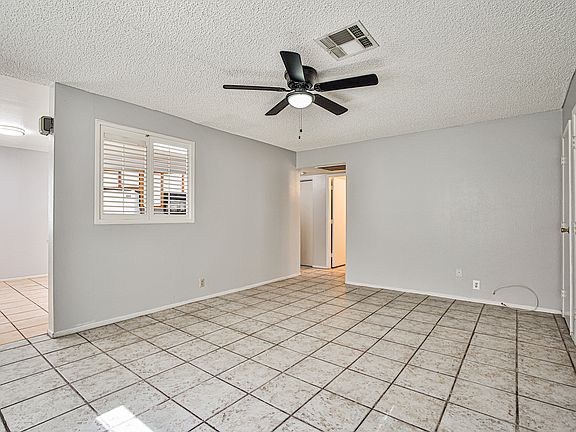5th image of 5131 Pioneer Ave APT 202
