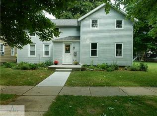 517 Riverside Dr, Portland, MI 48875