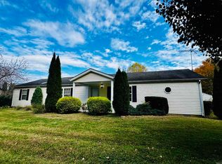 1600 Old Farm Rd, Bedford, IN 47421