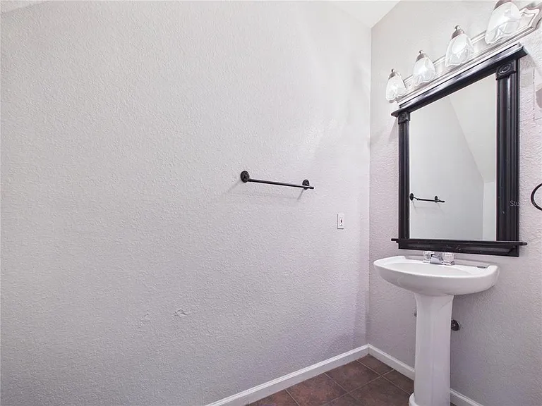 16310 Fairford Palms Ct — Photo 5