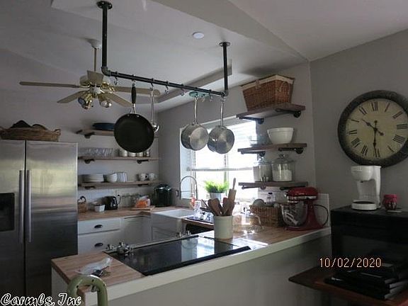 5th image of 9 Saint Philomena Dr