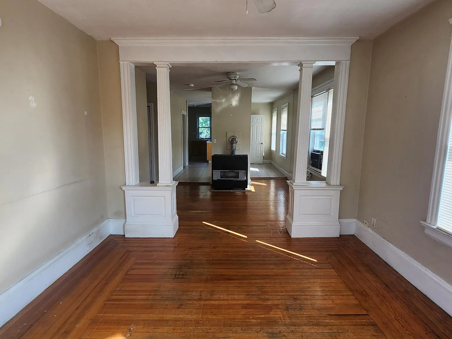 2 bed, $2,050 — Photo 2