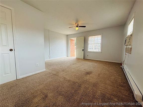 4th image of 1104-1 Ayton Pl