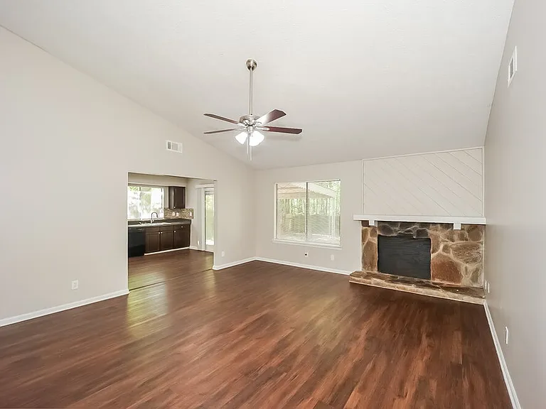 67 Burnham Cir — Photo 7