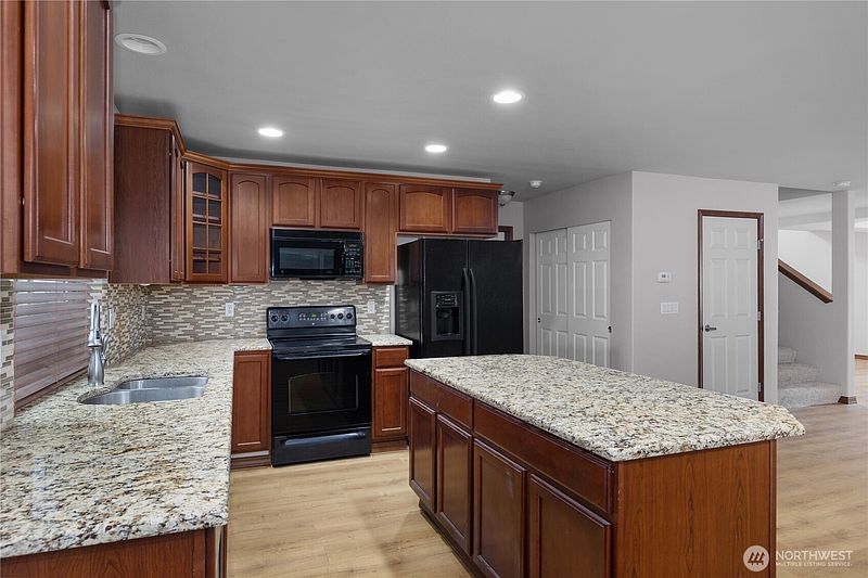 5th image of 8512 205th Street Ct E