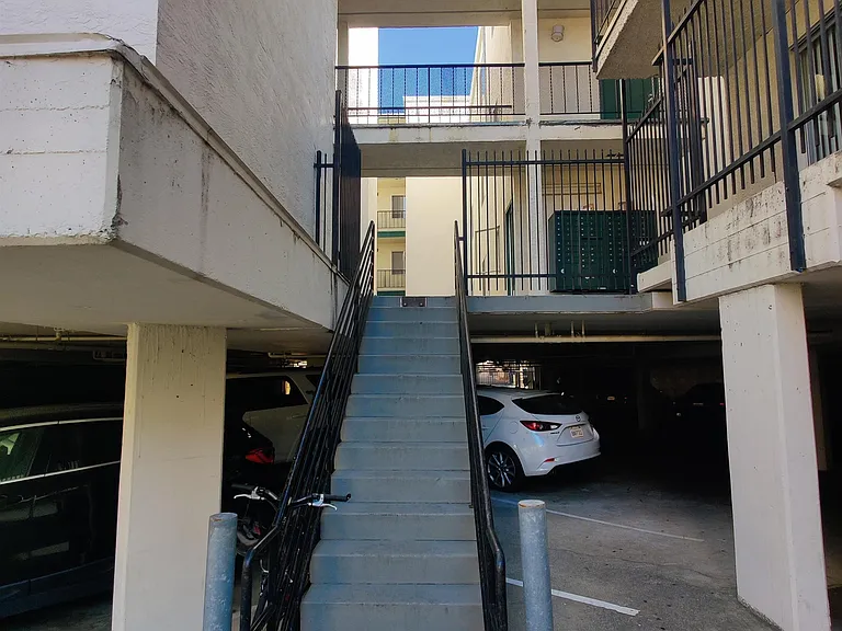 2732 Haste St — Photo 23