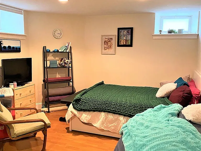 32 Forbes St #1 — Photo 7