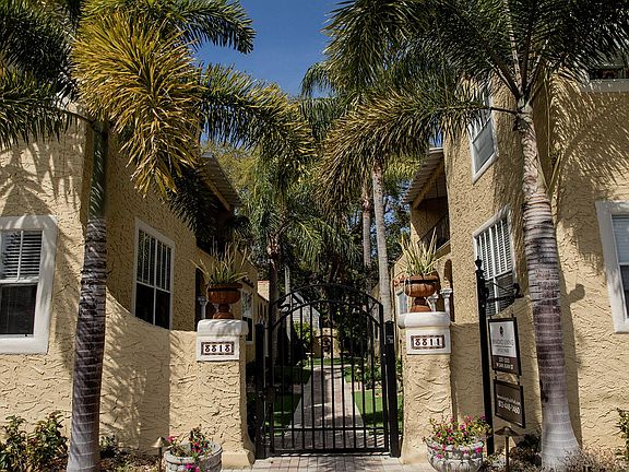 2nd image of 3313 W San Juan St #5