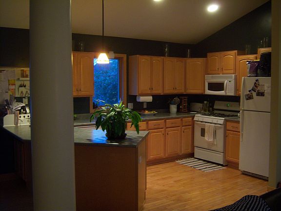 5th image of 1154 Hidden Creek Blvd