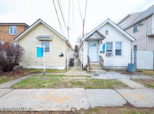 478-480 Midland Ave, Staten Island, NY 10306