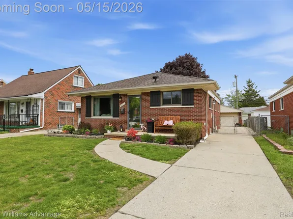 6018 Arcola St, Garden City, MI 48135