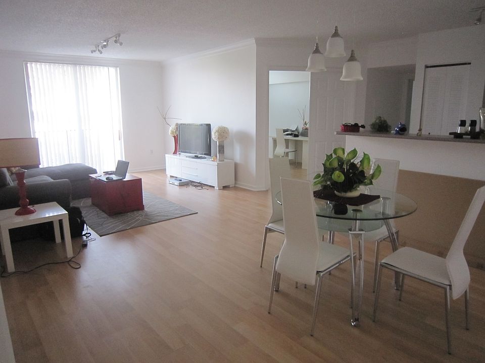 1st image of 1919 Van Buren St APT 408A