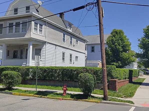 492 Groom St, Perth Amboy, NJ 08861