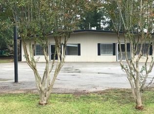 2001 E Houston Ave, Crockett, TX 75835