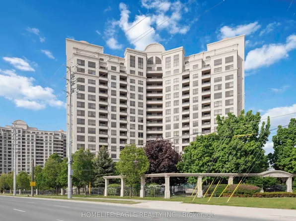 9225 Jane St, Vaughan, ON