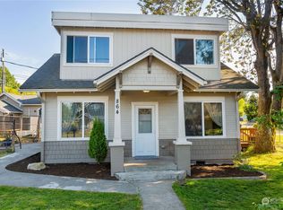 864 S 88th St, Tacoma, WA