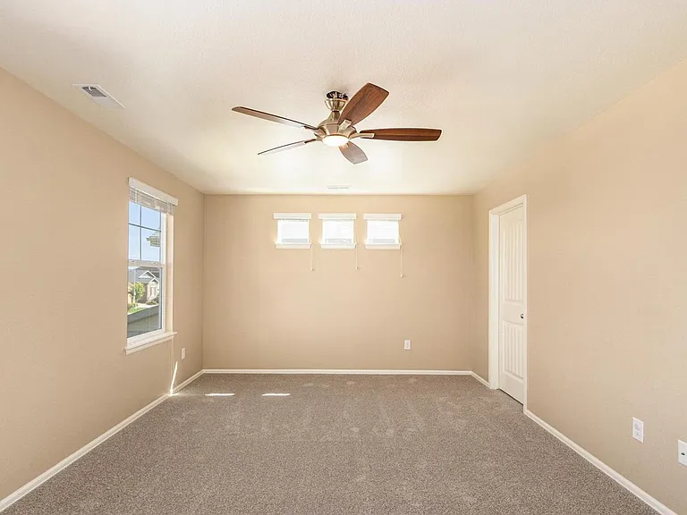 6281 Genoa St — Photo 10