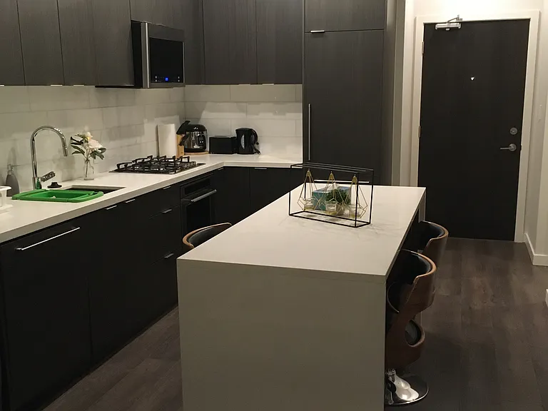 8189 Cambie St #3105 — Photo 2