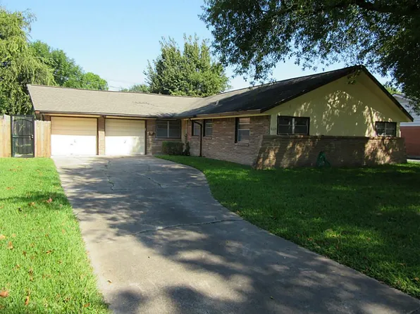 6614 Reamer St, Houston, TX 77074
