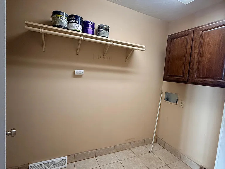 3131 Turning Mill Dr — Photo 18
