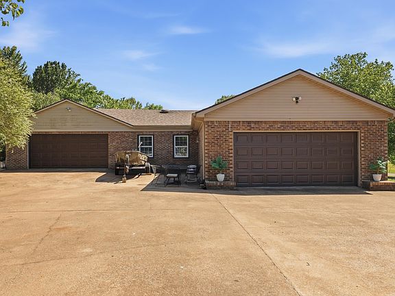 5th image of 486 Mermie Rd