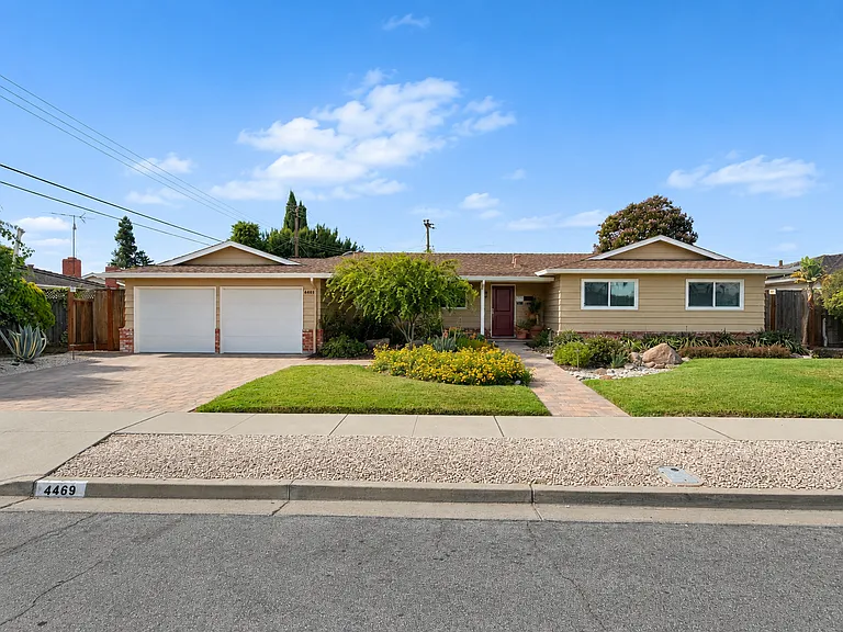4469 Faulkner Dr — Photo 1