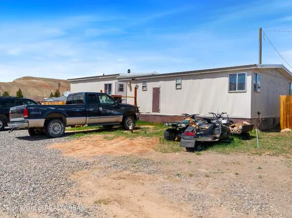 302 Watson St, Lander, WY 82513