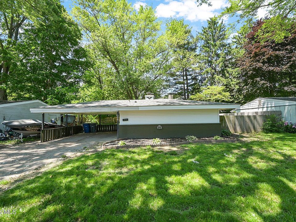1st image of 3027 Wicklow Rd