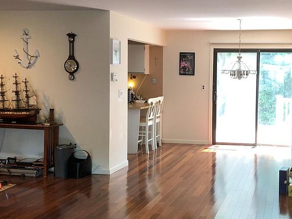 4th image of 53 Glenview Dr