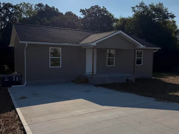 438 Storie Ave, Crossville, TN 38555