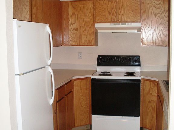 2nd image of 888 N Almon St APT 4