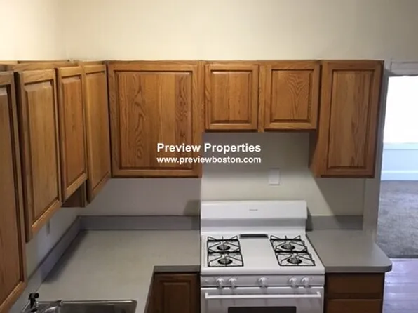 (undisclosed Address), Brookline, MA 02445