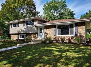 548 Dorset Ave, Glen Ellyn, IL 60137