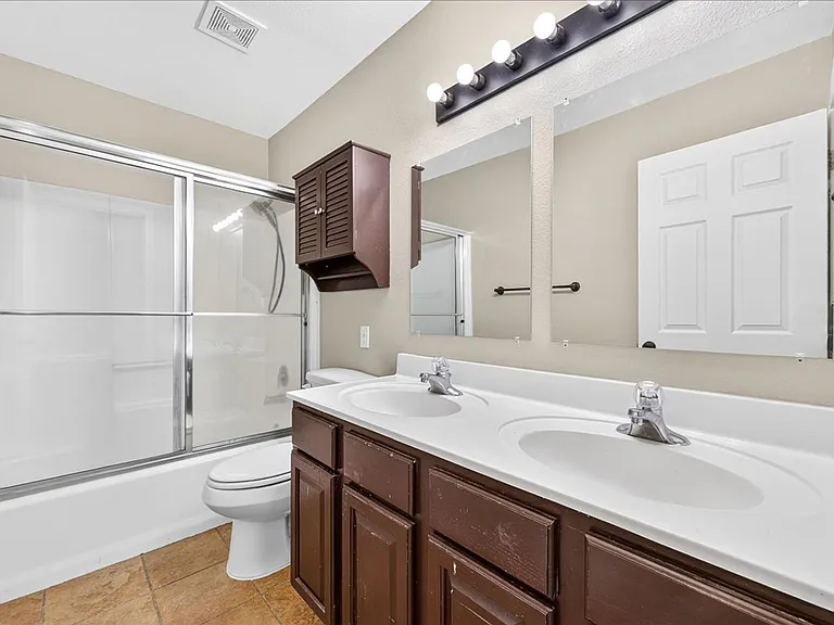7414 Lake Micala Dr — Photo 47