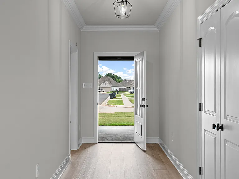 769 Venecia Dr — Photo 11