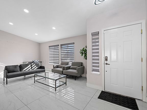 5th image of 6324 Peppermill Dr