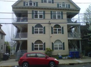 385 Undercliff Ave, Edgewater, NJ 07020